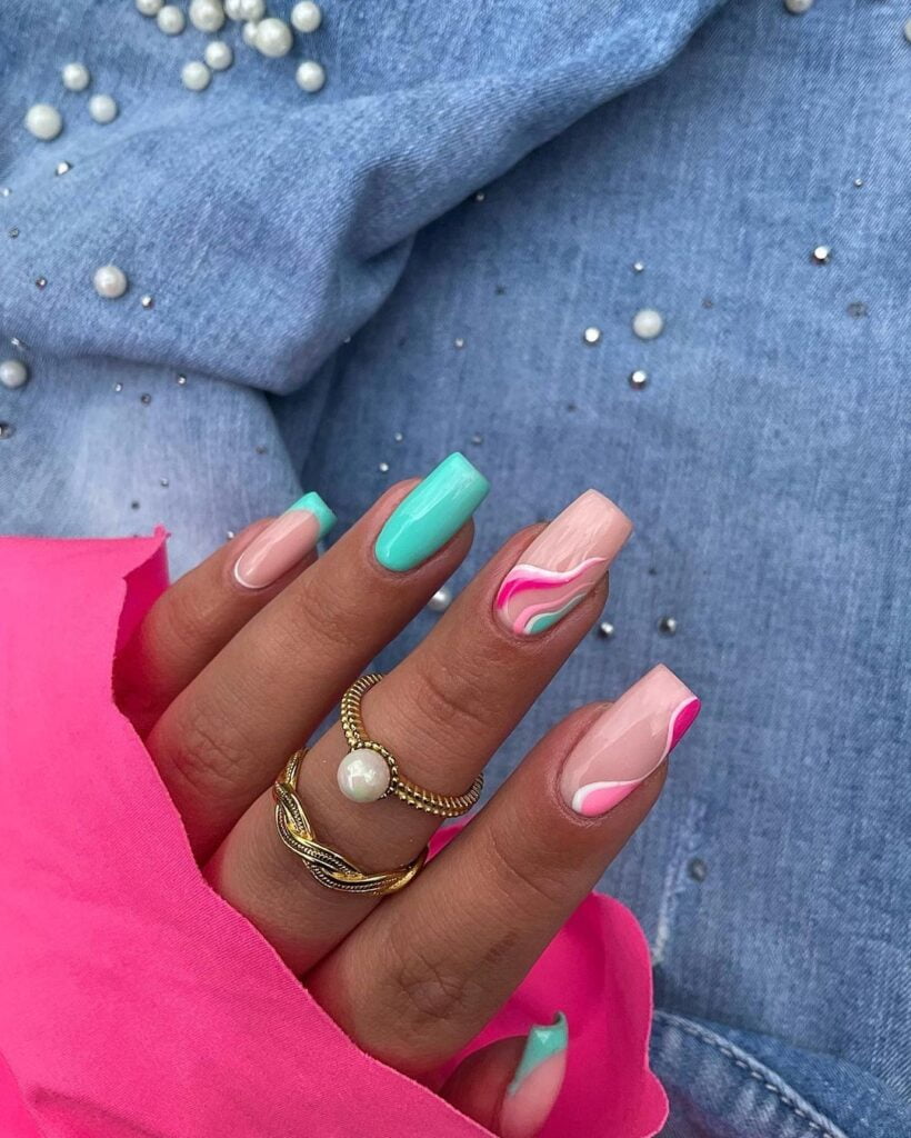 Swirl Summer Nails