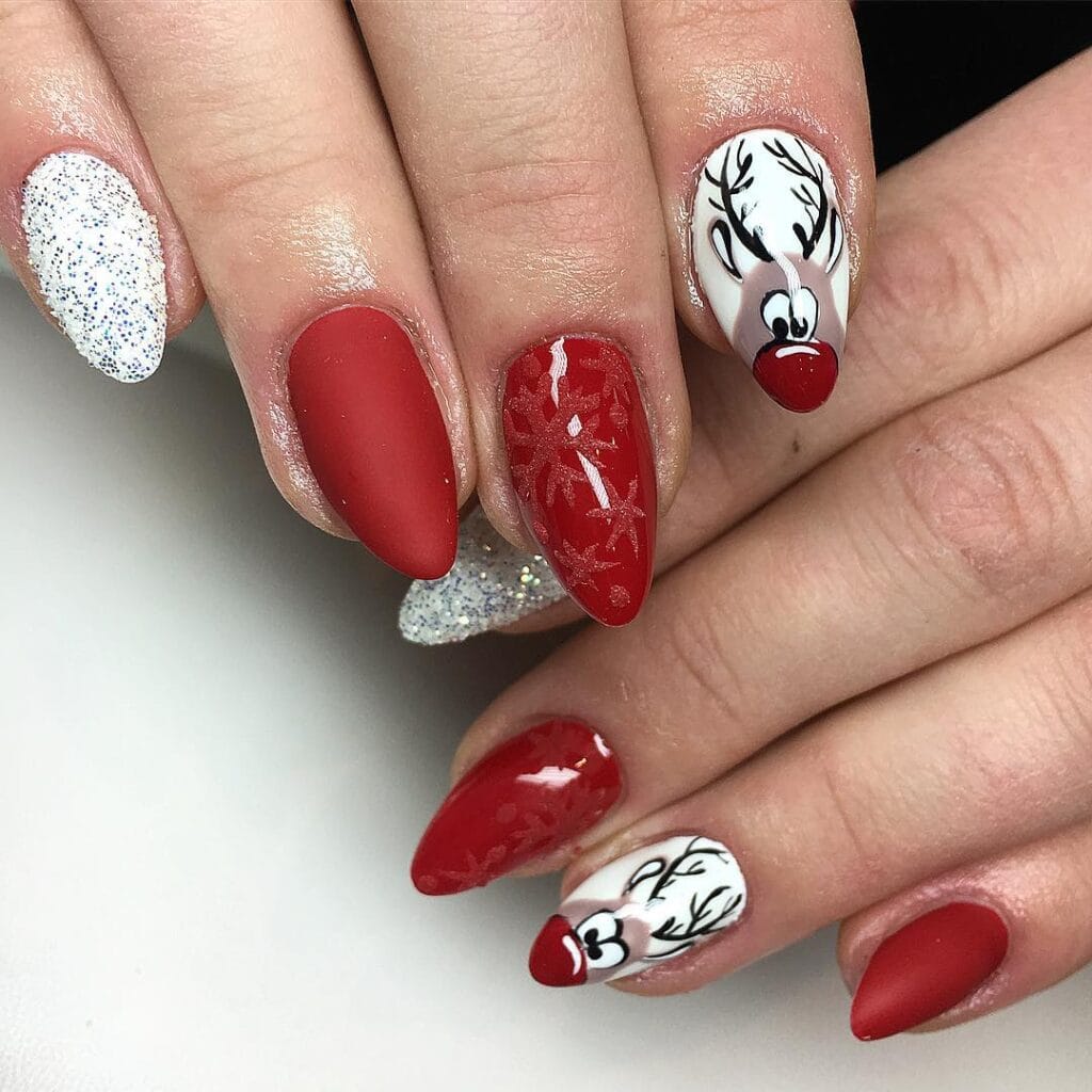Christmas Red and White Nails
