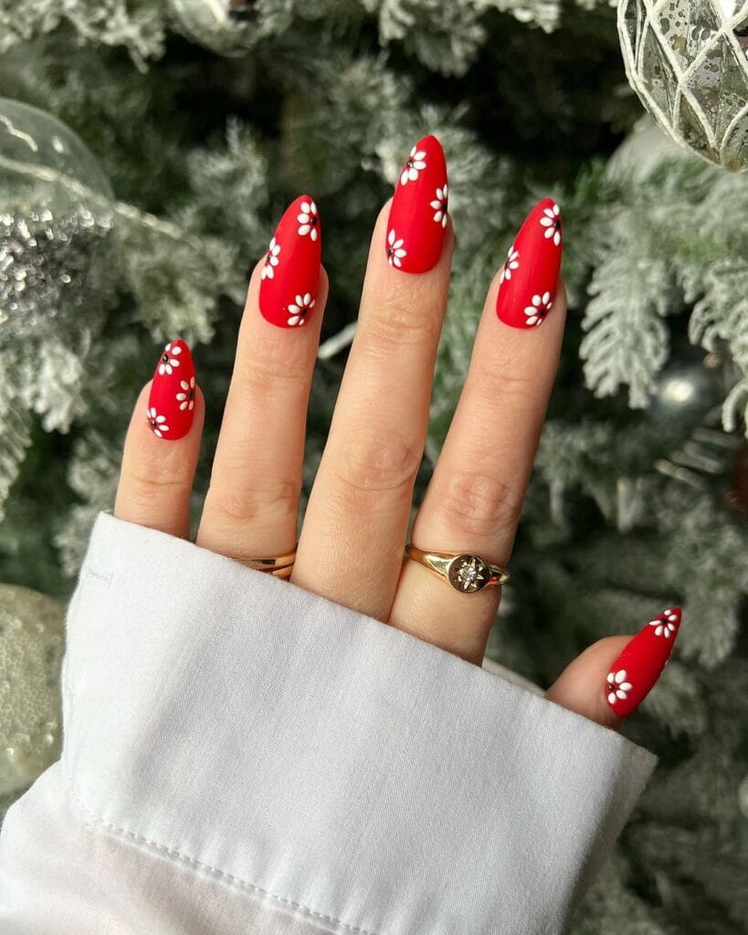 Christmas Red and White Nails