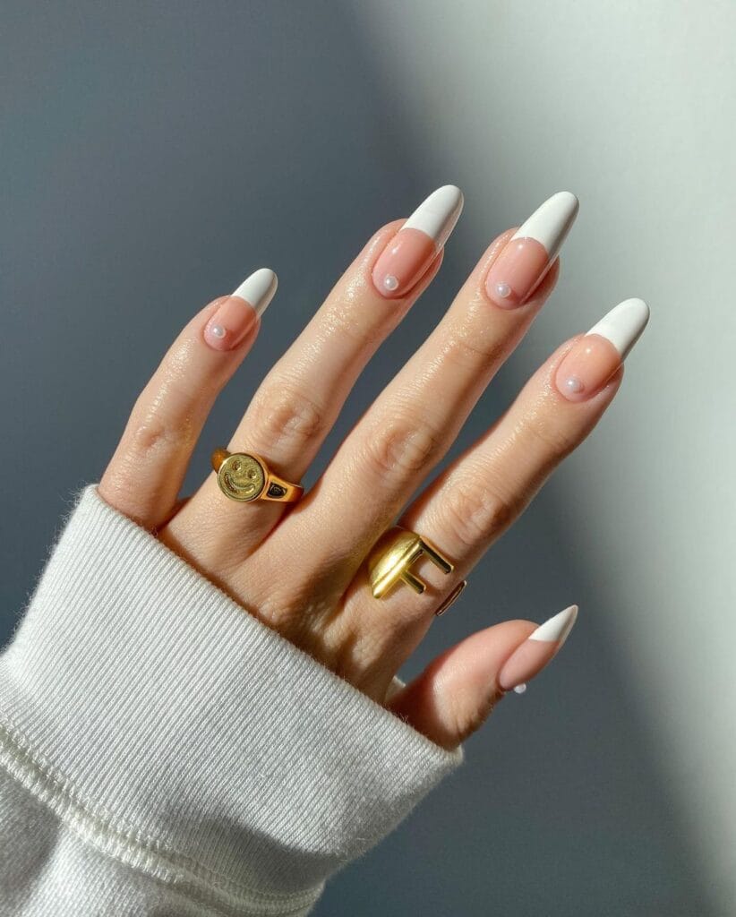 White Christmas Nails