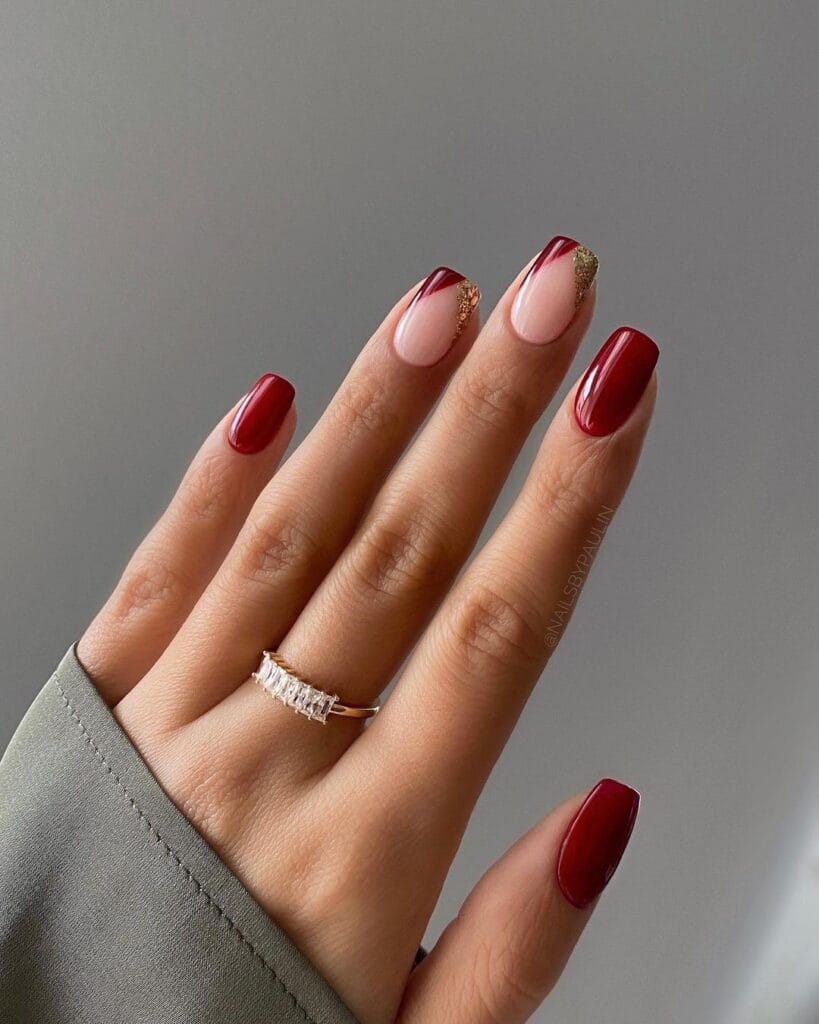 Glitter Christmas Nails 