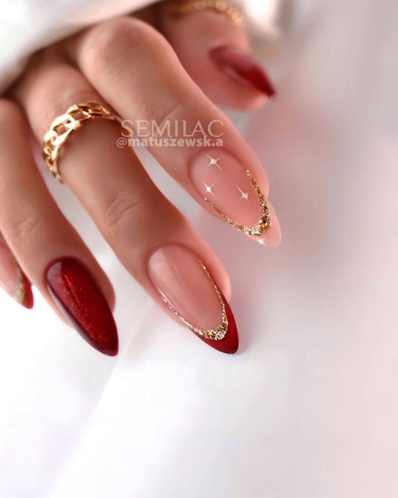 Red with Gold Christmas Nails 