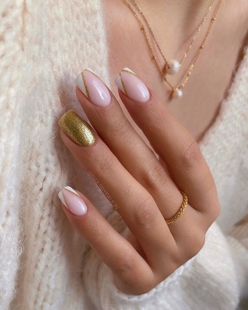 White with Gold Christmas Nails