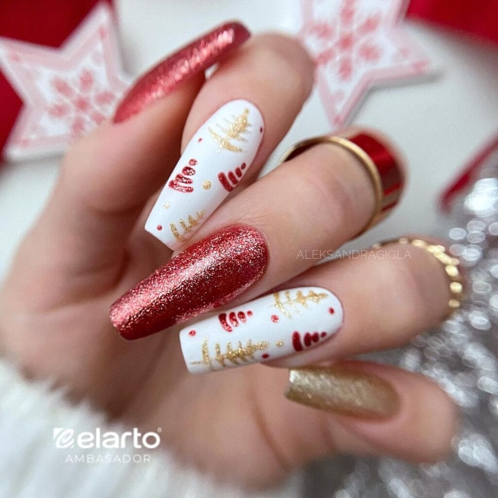 Christmas Tree Red Nails 