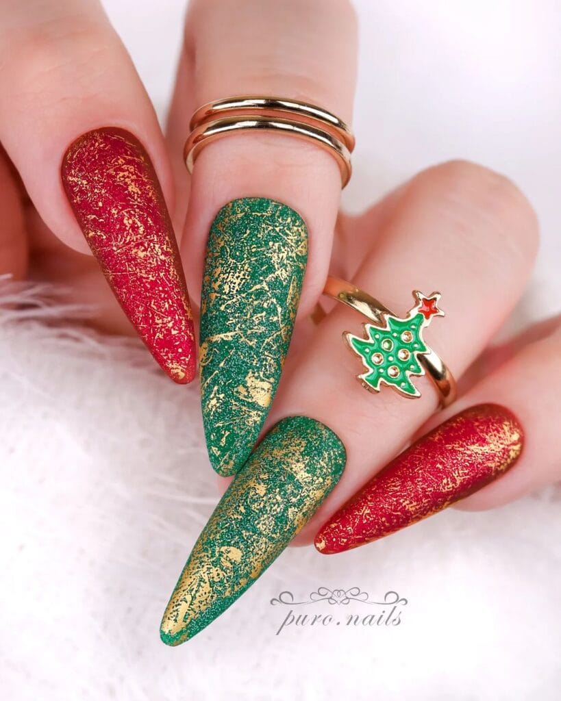 Christmas Tree Red Nails 