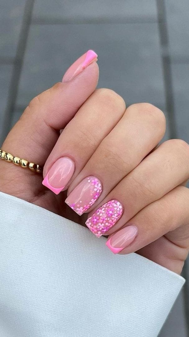 Floral Short Spring Nails 4