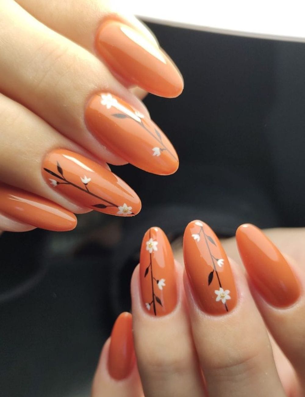 burnt orange nails