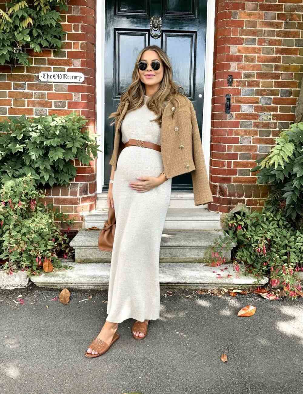 pregnancy outfits
