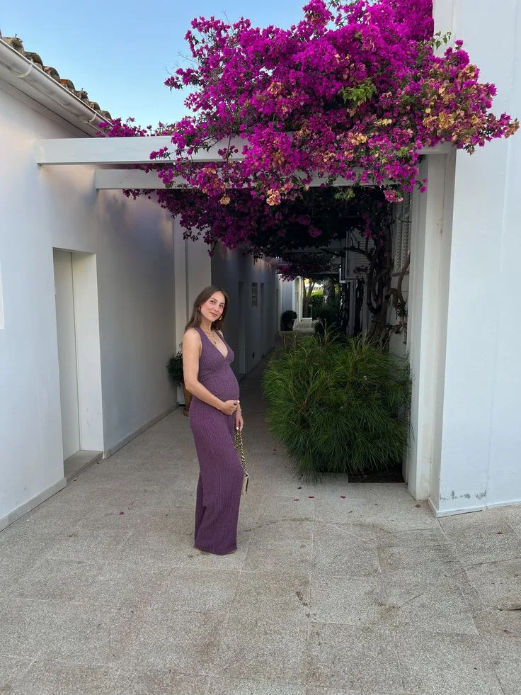 Spring Pregnancy Outfits Plum Ribbed Knit Maxi Dress