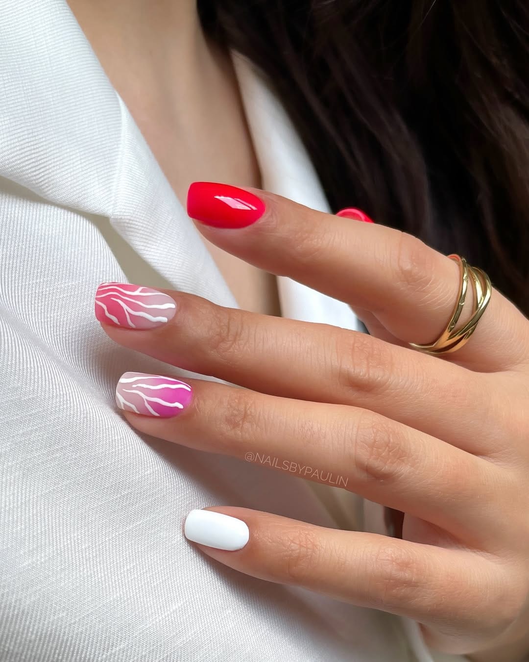 Red white and pink marble wave nails for a simple summer nail idea