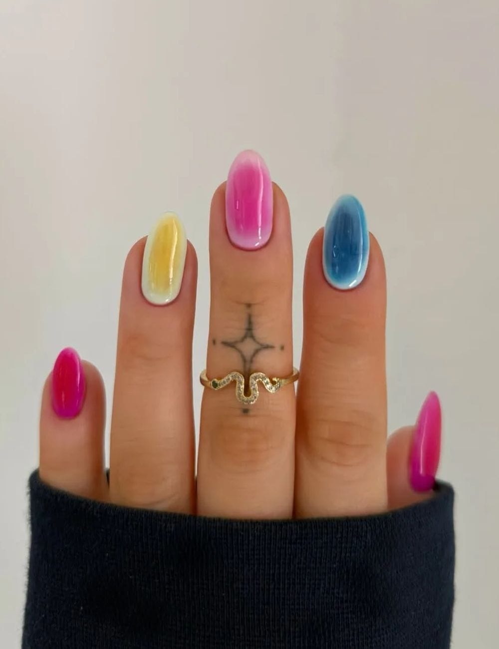 aura nails